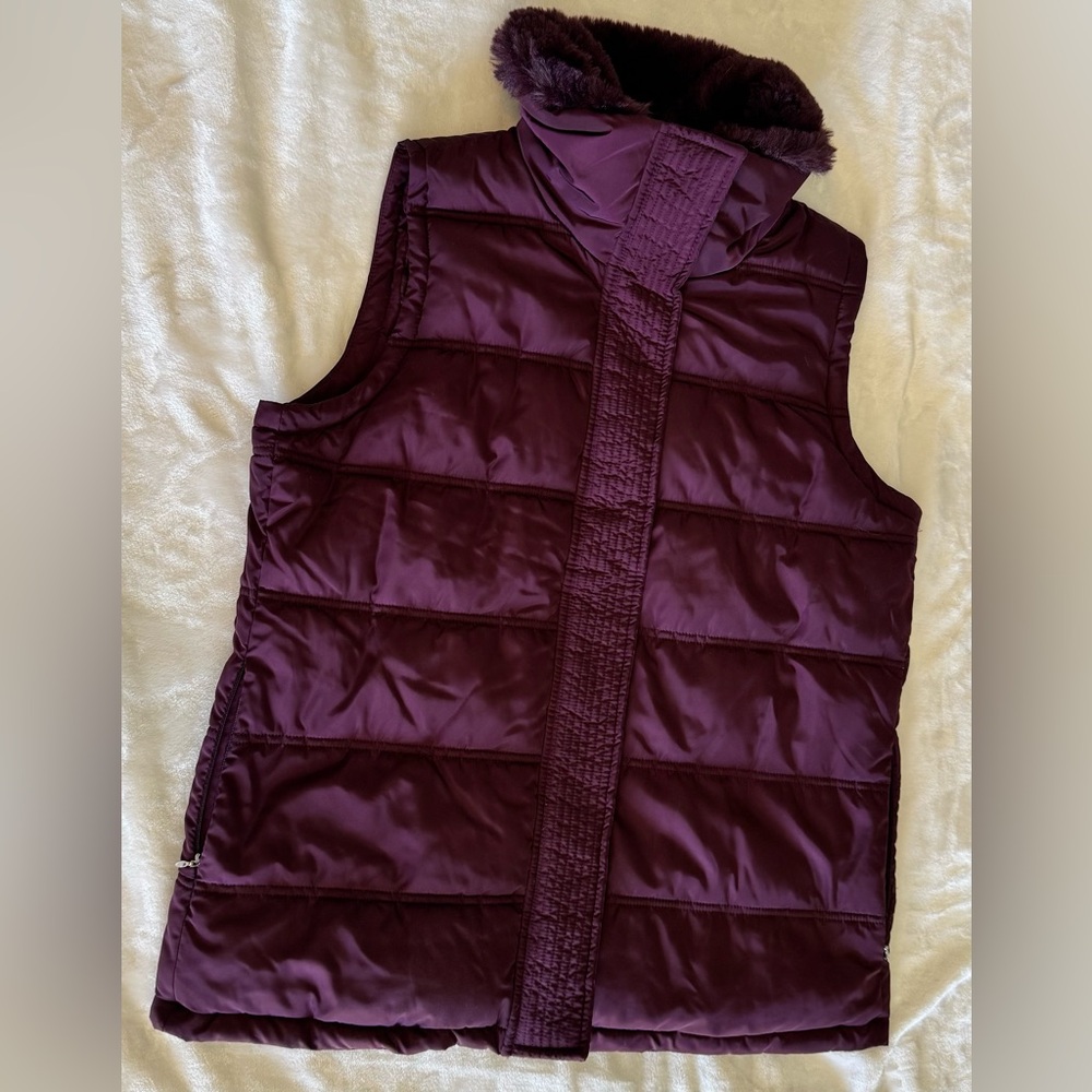Calvin Klein Performance Women’s Sz Medium Quilted Puffer Vest Sherpa Collar